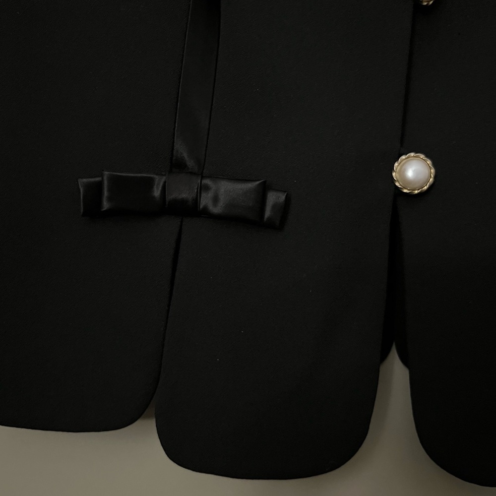 Cache Black Sleeveless Pearl-Button Vest - Picture 5 of 10